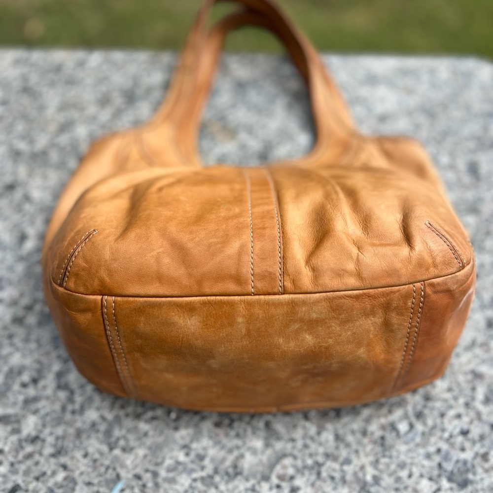 Vintage Coach Tan Leather Ergo Pleated Hobo Satchel 12240 - Picture 4 of 11
